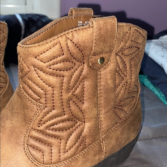 Ankle booties! - Picture 2 of 3